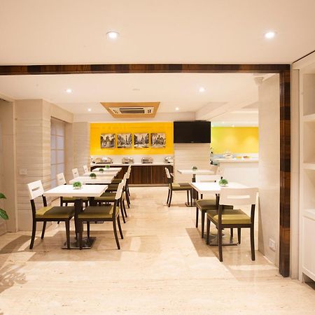 Hotel Bawa Continental Мумбаи Экстерьер фото