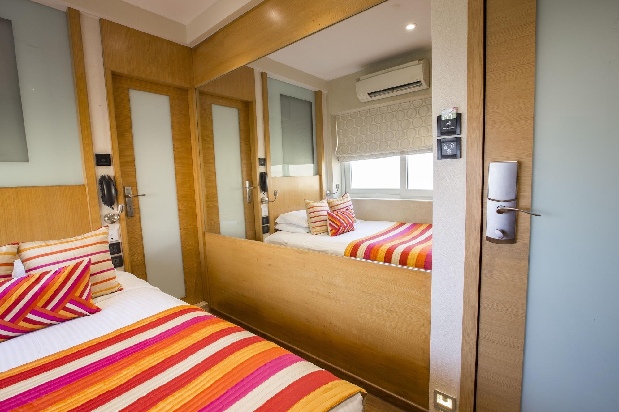 Hotel Bawa Continental Мумбаи Экстерьер фото